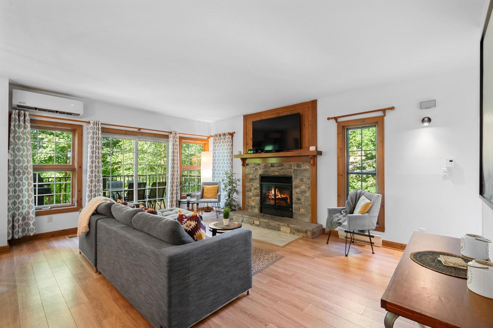 Les Falaises Tremblant - Ski Inout Condo W2Bdrs Mont-Tremblant Dış mekan fotoğraf